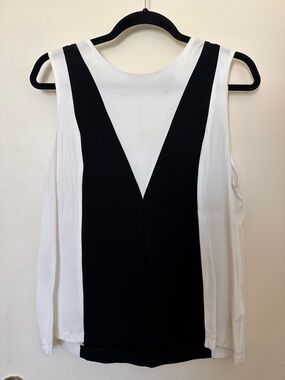 Topshop Sleeveless Black & White V-Panel Women's Top size US 10